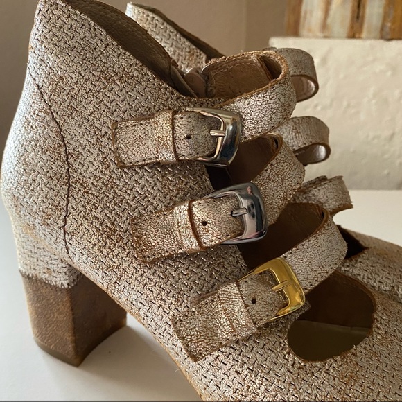 Unity.In.Diversity Comfortably Hip European Heels - Picture 10 of 16